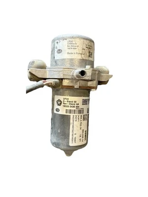 OEM 2014-2018 RAM 1500 Brake Booster Vacuum Pump 3.0L Eco Diesel 3.0 04581581AB - Image 1 of 4