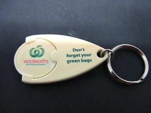 Woolworths Don't Forget Your Green Bags keyring - Picture 1 of 4