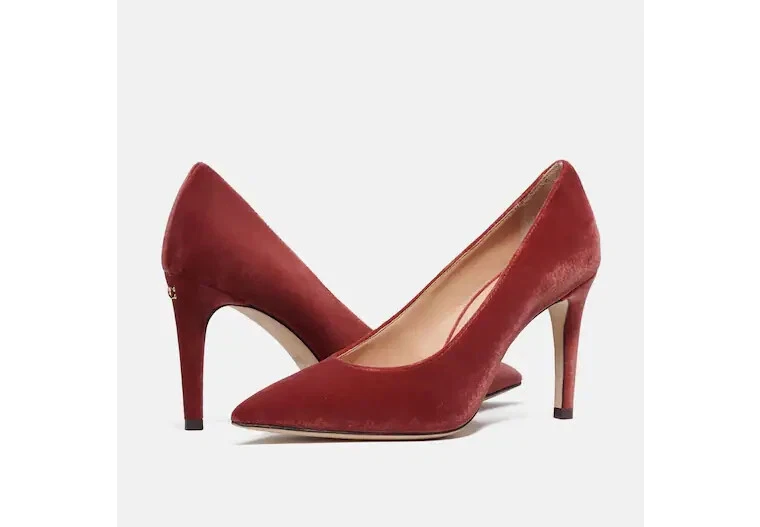 Coach Skyler Velvet Pump Shoes. Color Cherry Size 7B CE835