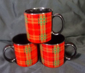 [3] Pier 1 IMPORTS Plaid Red Green Black Tartan 12oz Tea Coffee Cocoa MUGS - Picture 1 of 8