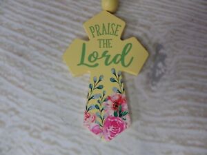 New! "Praise the Lord" Cross Spring Easter Wood Bead Garland Decor Jesus Floral