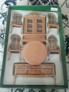 Puppenstubenmöbel - Bild 1 von 12