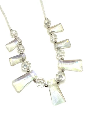 Collar babero de cuentas largas de cristal claro 16-19" Foto 1 de 4