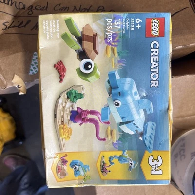 LEGO CREATOR: Dolphin and Turtle (31128) - Image 1 of 2