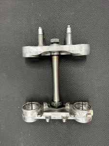 Yamaha YZ250F 2004 Triple Clamps - Picture 1 of 4