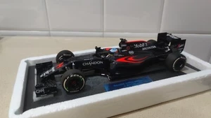 McLaren MP4-31 Fernando Alonso Minichamps 1:18 - Foto 1 di 10