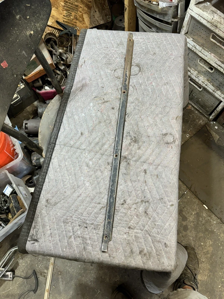 1947 1948 1949 1950 1951 1953 1954 Chevrolet Truck Sill Plate Retainer Original - Image 1 of 4