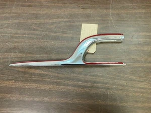 1955 CHRYSLER NEW YORKER + WAGON RH QUARTER PANEL TRIM SPEAR 921 - Picture 1 of 4