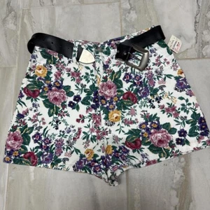 Vintage Floral Belted Shorts 28” NWT - Picture 1 of 3