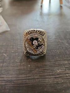 Sidney Crosby- 2016 Pittsburgh Penguins Stanley Cup Ring - Picture 1 of 4