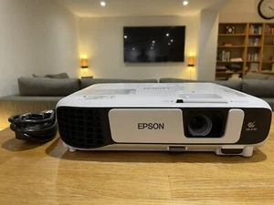 Epson EB-S41 Home Cinema Projector HDMI 3,300 Lumens SVGA Used Portable VGA - Picture 1 of 24