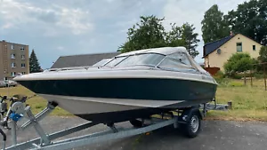Larson Motorboot mit Trailer - Bild 1 von 4
