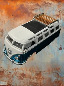 Jada Toys Dub City Blue White 1962 Volkswagen Bus 1/24 Diecast Oldskool - Picture 1 of 6