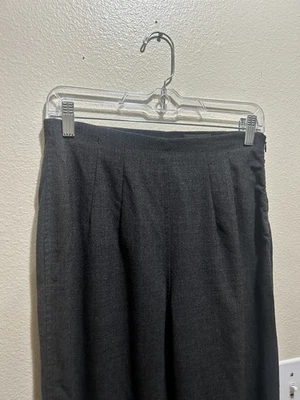 Vintage Women’s High Rise Italian Wool Gray Pleated Slacks Trouser Pants Size 6 - Image 1 of 4