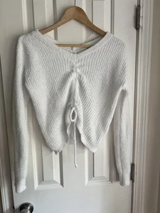 Sincerely Jules White Soft Sweater Size M - Picture 1 of 4