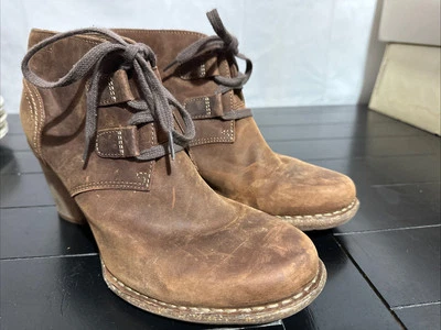 Clarks Artisan CARLETA LYON Brown Leather Lace Up Ankle Boot Boho Women’s 9.5 - Image 1 of 4