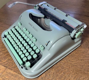 1962 Hermes 3000 Typewriter Cursive Excellent Condition! New Platen! - Picture 1 of 20