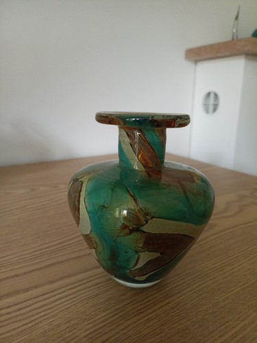Picture 1 of 6