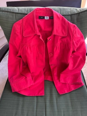 Excellent used condition euc girl's Saks Fifth Avenue sport red coat size 8 - Image 1 of 4