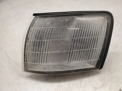 Lexus LS400, передний левый поворотник на крыло, 1993-1994, 81620-50040 - Изображение 1 из 4