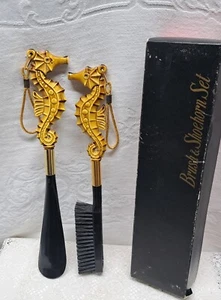 Set di pennelli per scarpe e lenticchie vintage CAVALLO MARINO con ganci e scatola - Foto 1 di 8