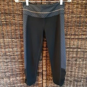 Athleta Leggings Damen klein schwarz Zippy Balance gestreift Crop Caprihose Active - Bild 1 von 10