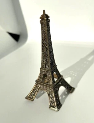 Small Eiffel Tower Model Home Decoration figurine Souvenir stainless steel Used - Image 1 of 4