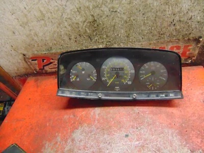 82 84 83 Mercedes Benz 300cd дизельный спидометр приборной панели - Изображение 1 из 4