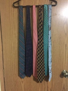 Verschiedene gebrauchte Herren Krawatten guter Zustand Seide Markenname Basteln Quilt - Bild 1 von 6