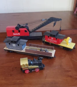 VTG Toy Railroad HO Scale Model  Lot - 3 Maintance Train  Cars  and Locomotive - Picture 1 of 10