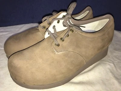 P. W. Minor Orthopedic Brown Lace Up Wedge Heel Comfort Shoe 9.5 B Medium - Image 1 of 4