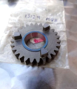 Kawasaki Z250 Z305 EX250 GPZ305 EX305 1979-1991 Gang 5th 27T 13129-1088 NOS - Bild 1 von 2