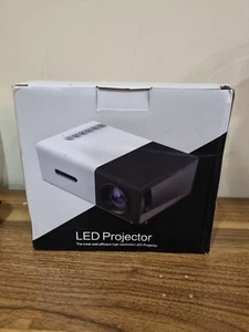 LED Mini Projector Portable 1080P, Home Theater Cinema, Multi Media, New - Picture 1 of 6