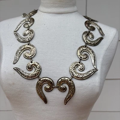 Vtg Silver Toned Metal Belt or Necklace 1990s Heart Shaped Commas  32" long - Image 1 of 4