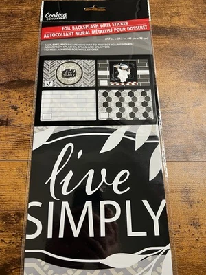 Salpicadero de aluminio Cooking Concepts Live Simply aspecto de azulejo 17,7 x 29,5 gris Foto 1 de 4