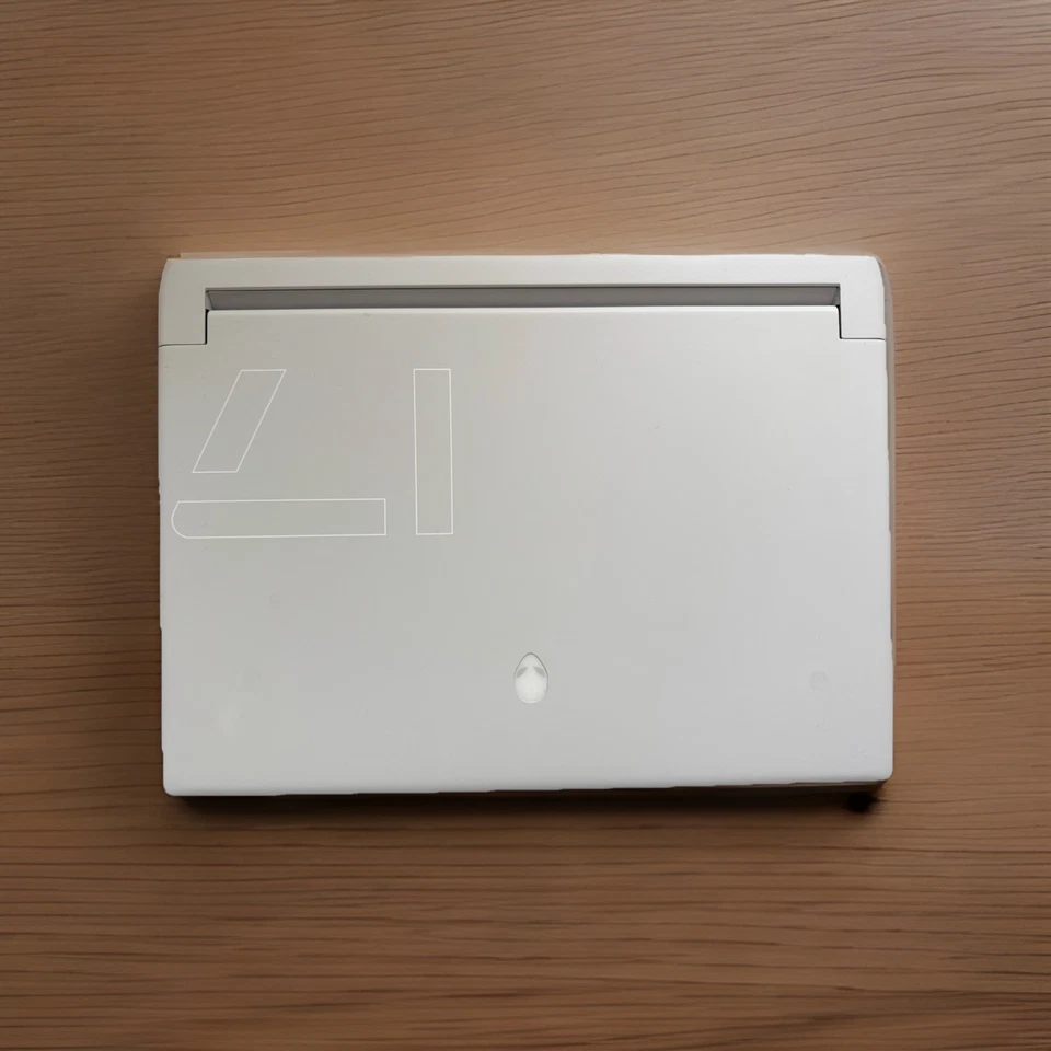 Dell Alienware X17 R1 i7-11800H 8 Core 16Gb 512SSD RTX 3060 6Gb FHD 360Hz  - Image 1 of 4