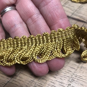 Geschlungene Gold Mini Fransen 1". Über 20 Yards - Bild 1 von 3