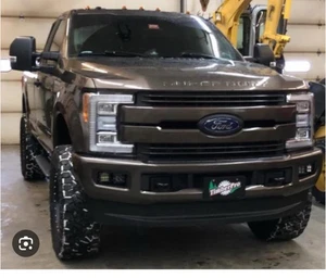 "Ford F250 Super Duty Grill 2011-2016 13" y 7"" con montaje de cámara" Solicitud UH, H5 - Imagen 1 de 1