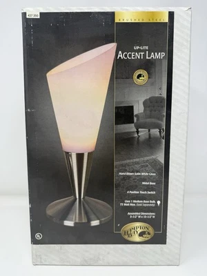 Lámpara de mesa IKEA Hampton Bay vidrio blanco esmerilado soporte de noche táctil de 3 vías Foto 1 de 4