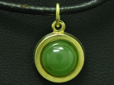 Oro Amarillo Nefrita Colgante / 8kt 333 Oro / 1,10ct Nefrita / 0,8g - Imagen 1 de 4