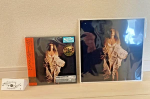 Lady Gaga Mayhem Japan Deluxe Edition CD Fotobuch Sticker Mega Jacke (Poster) - Bild 1 von 13