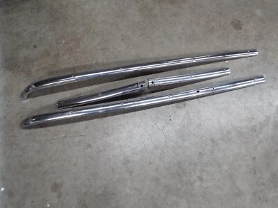 Jeepster Willys Overland 1948 parte superior de la carrocería moldura Foto 1 de 4