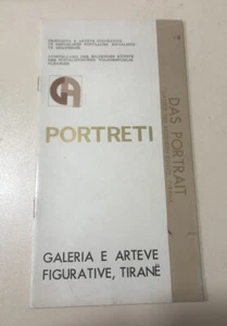 OLD ALBANIA BOOK BROCHURE-ENVER HOXHA-PORTRETI-GALERIA E ARTEVE FIGURATIVE-1982 - Picture 1 of 8