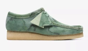 NUEVOS EN CAJA Zapatos de gamuflaje tumérico Clarks originales WALLABEE para hombre - Imagen 1 de 6