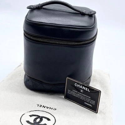 Authentic CHANEL Vintage Bicolore Lambskin Vanity Hand Bag Purse Black CC Japan - Image 1 of 4