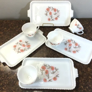 Set of 4 Anchor Hocking Fire King Primrose Milk Glass Snack Set - Picture 1 of 6
