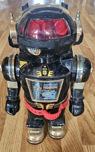 VINTAGE 1985 SPACE WARRIOR ROBOT 15"/38cm CHENG CHING - FOR PARTS *READ* - Bild 1 von 4