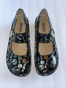 ALEGRIA - Scarpe Paloma Mary Jane 'Peace & Love' in pelle verniciata stampate 41 US 11 - Foto 1 di 12
