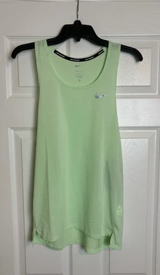 Nike Aeroswift Dri-Fit ADV Running Singlet Top Green Men's Size Med FN4229-376 - Image 1 of 4