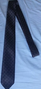 New York, schwarz, gemustert, Polyestermischung Herrenkrawatte. Preloved sehr guter Zustand. - Bild 1 von 5